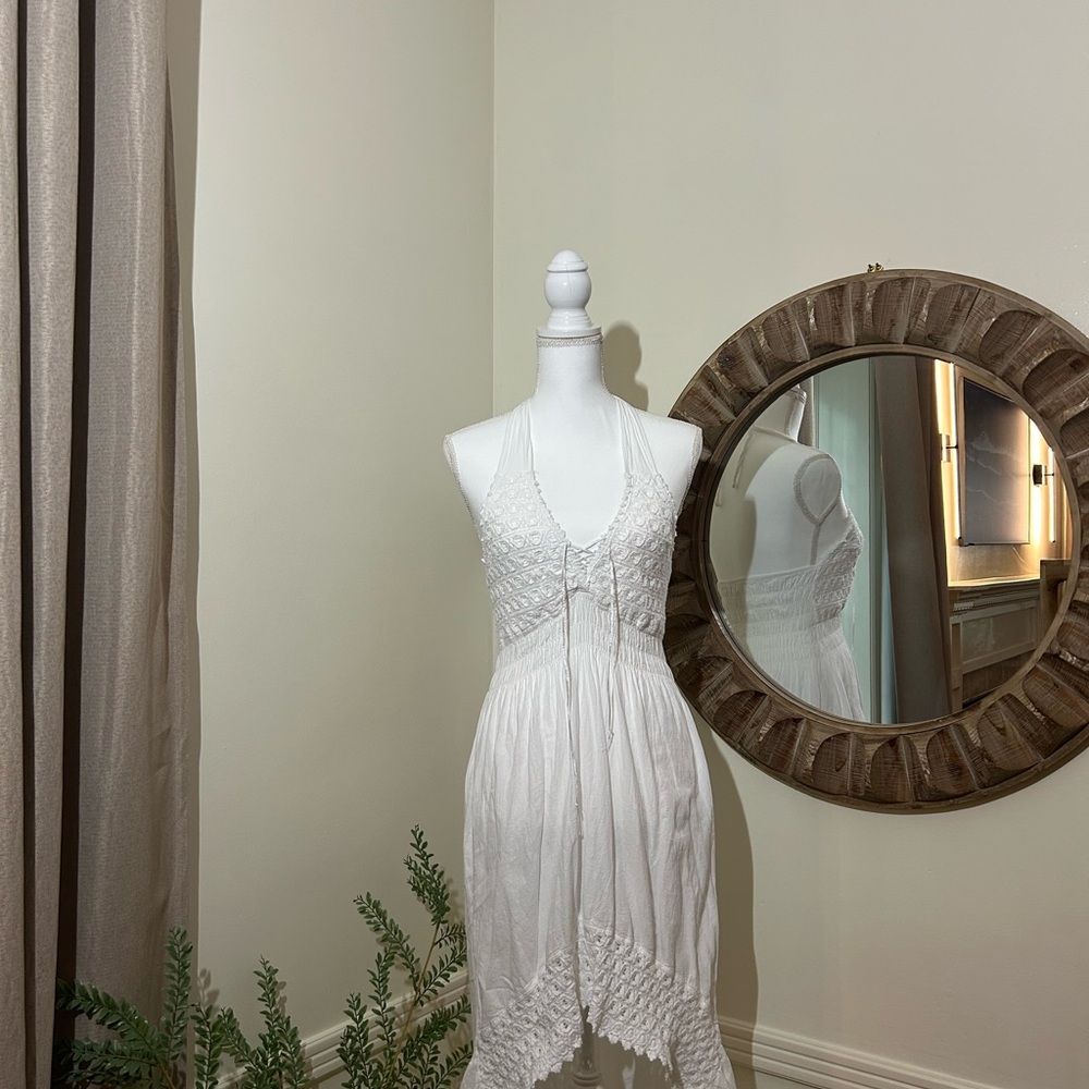 Elegant White Lace Halter Dress